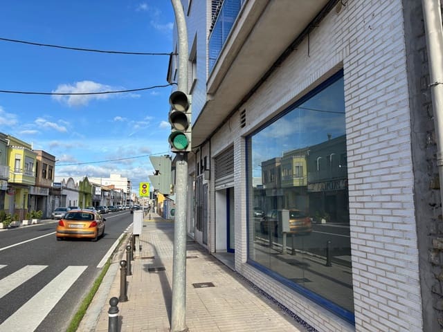 Komercyjne na sprzedaż w Palmera z garażem - 183 900 € (Ref: 9634423)