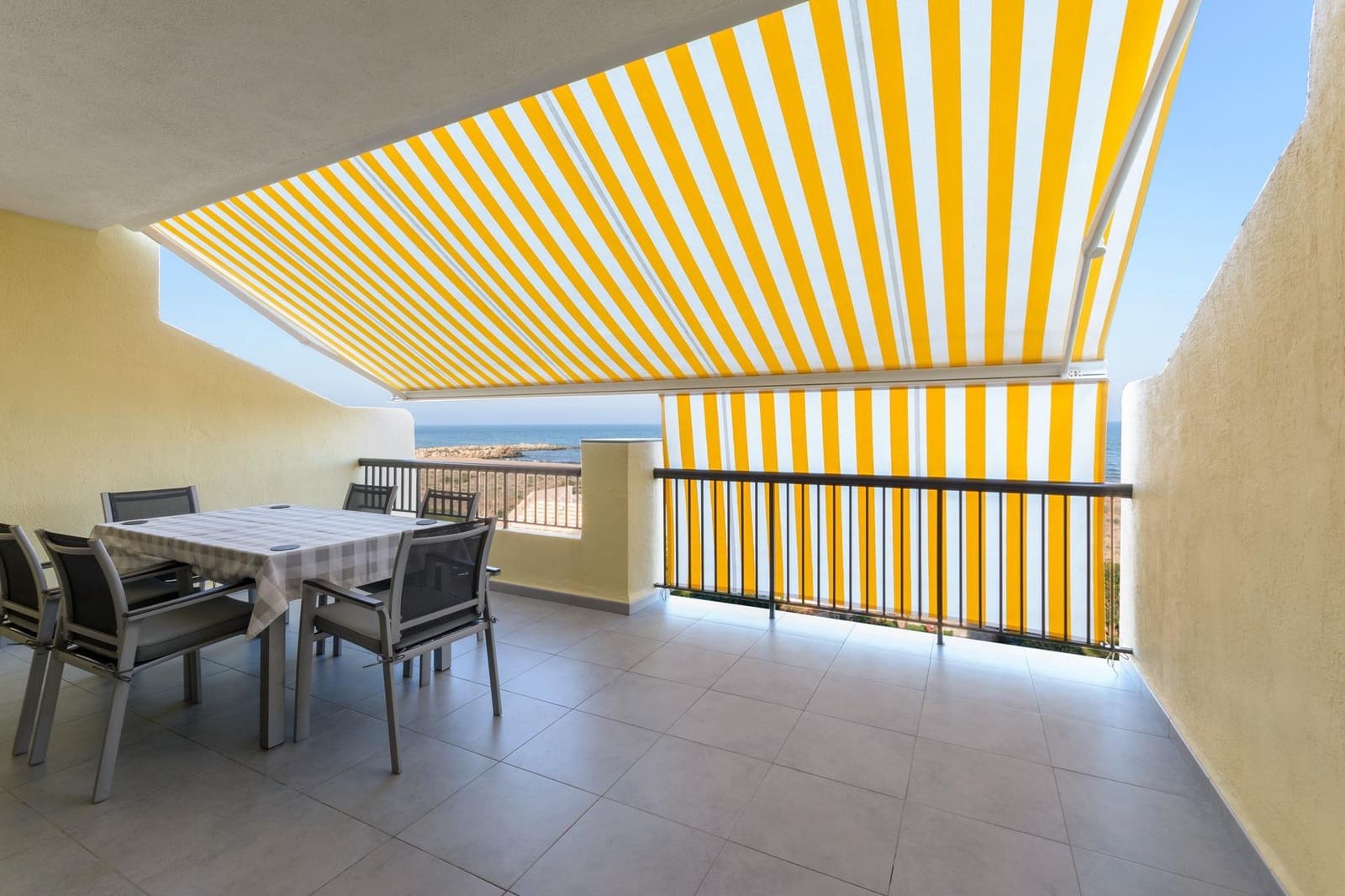 2 sypialnia Apartament na sprzedaż w Xeraco z basenem garażem - 349 000 € (Ref: 9637733)