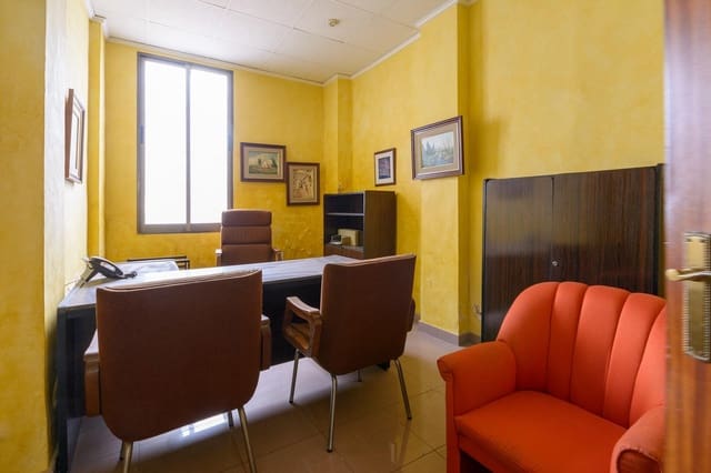 4 quarto Apartamento para venda em Gandia - 150 000 € (Ref: 9652159)