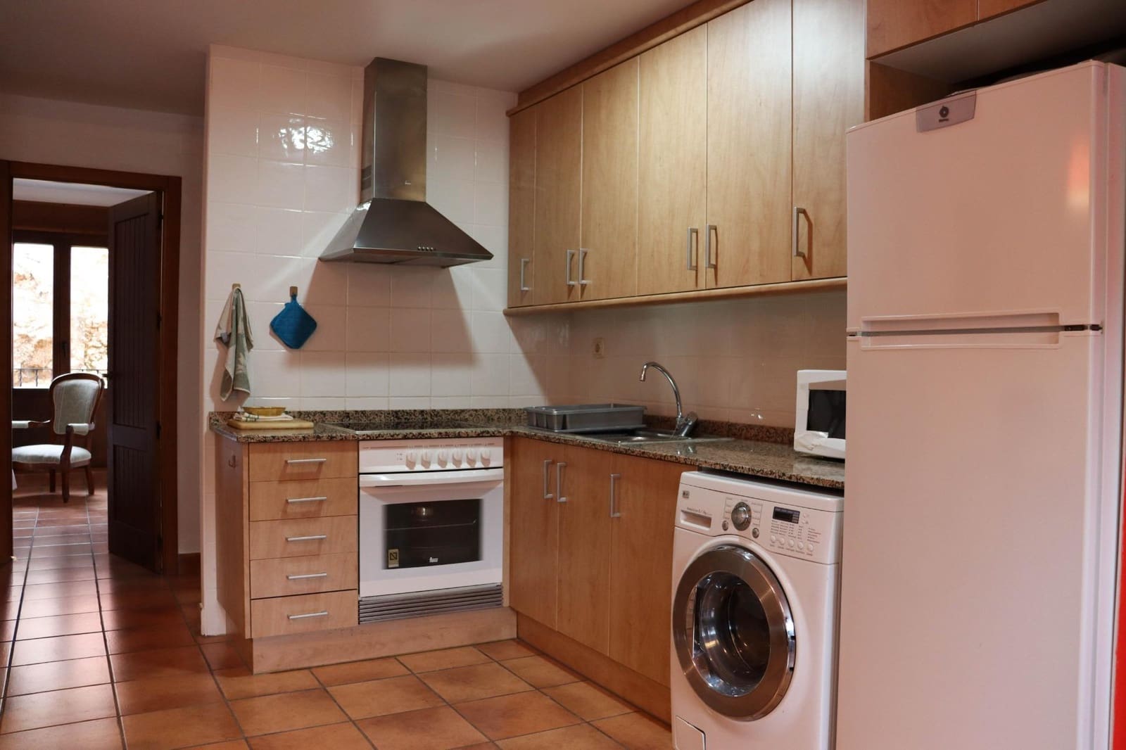 2 slaapkamer Flat te koop in Camarena de la Sierra met garage - € 89.900 (Ref: 9656209)