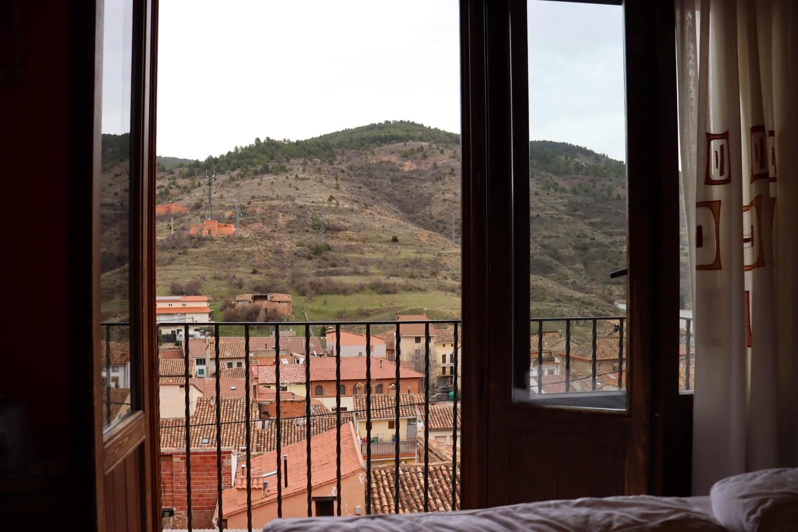 2 slaapkamer Flat te koop in Camarena de la Sierra met garage - € 89.900 (Ref: 9656209)