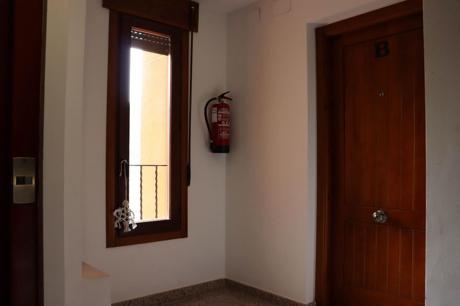 2 bedroom Flat for sale in Camarena de la Sierra with garage - € 89,900 (Ref: 9656209)