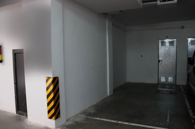 2 soveværelse Lejlighed til salg i Camarena de la Sierra med garage - € 89.900 (Ref: 9656209)