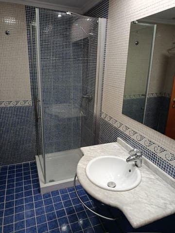 3 soveværelse Lejlighed til leje i Gandia - € 750 (Ref: 9659557)