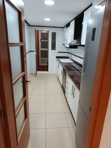 3 soveværelse Lejlighed til leje i Gandia - € 750 (Ref: 9659557)