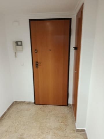 3 soveværelse Lejlighed til leje i Gandia - € 750 (Ref: 9659557)