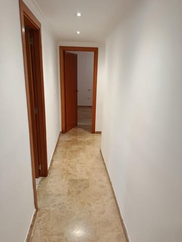 3 soveværelse Lejlighed til leje i Gandia - € 750 (Ref: 9659557)