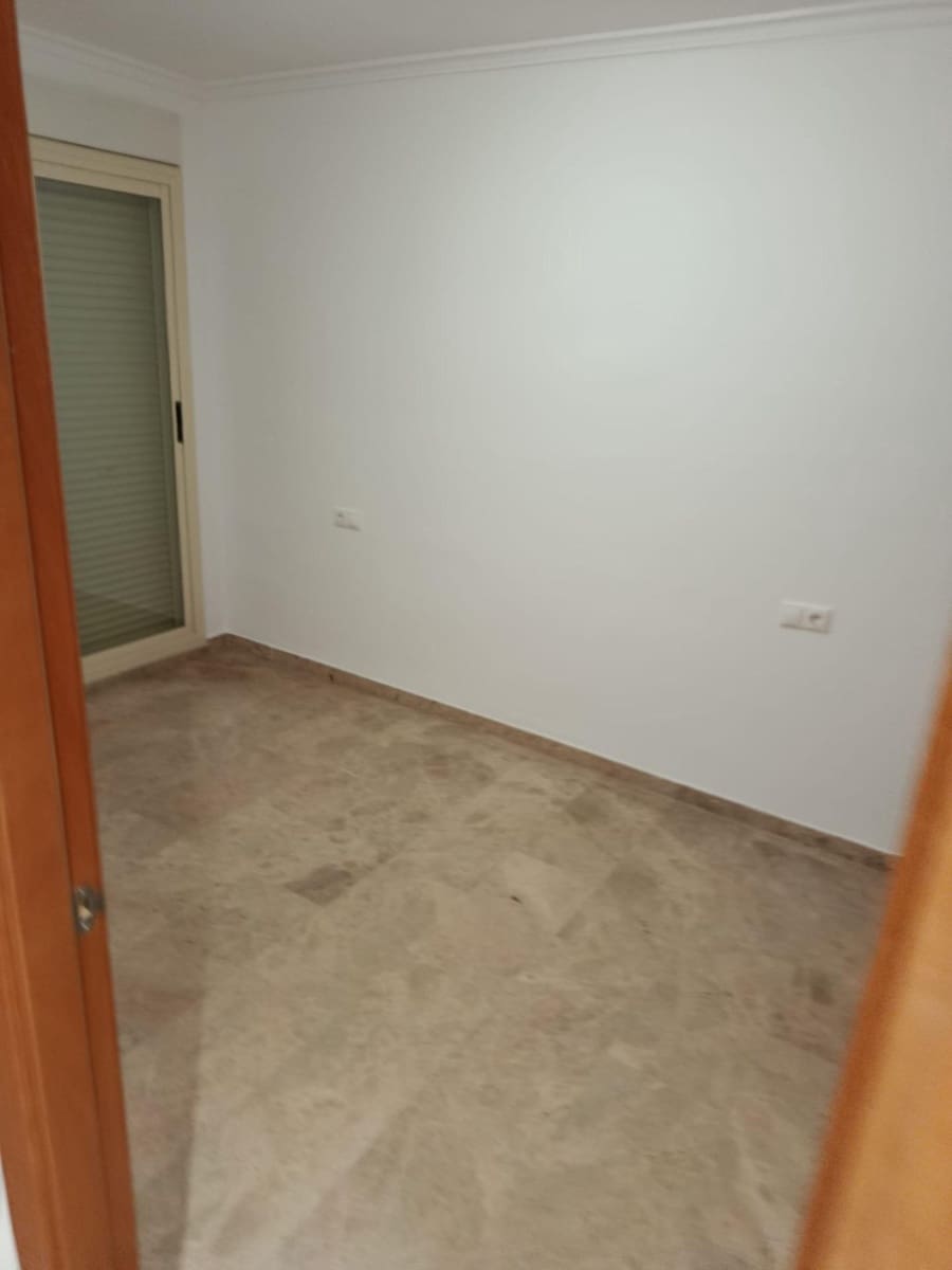 3 bedroom Flat for rent in Gandia - € 750 (Ref: 9659557)
