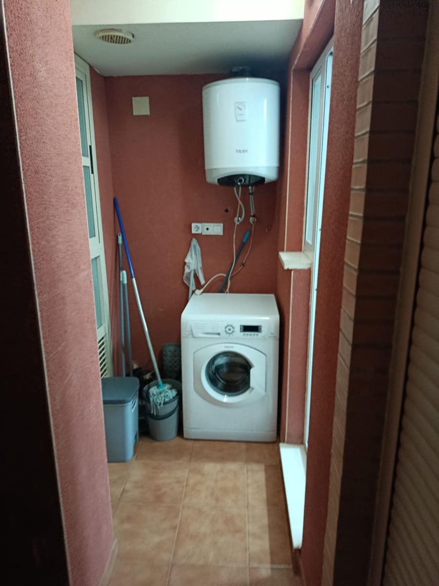 3 bedroom Flat for rent in Gandia - € 750 (Ref: 9659557)