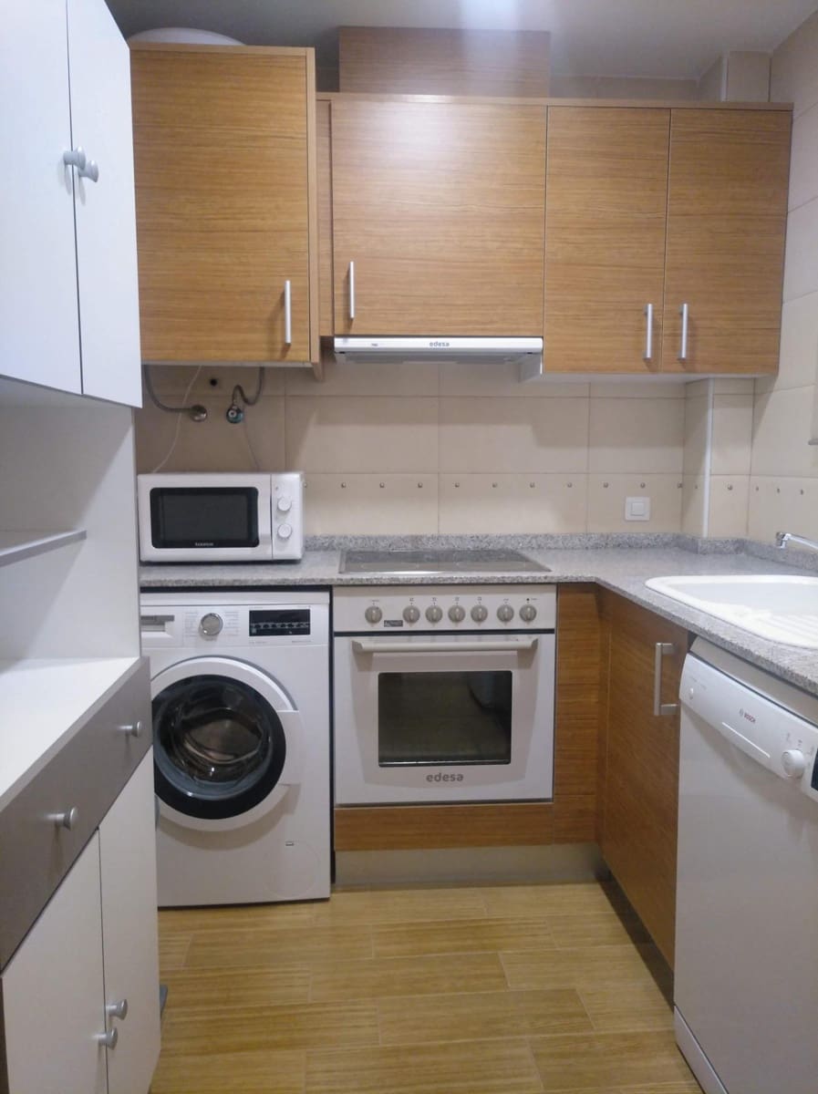 2 soverom Leilighet til leie i Real de Gandia - € 700 (Ref: 9659558)