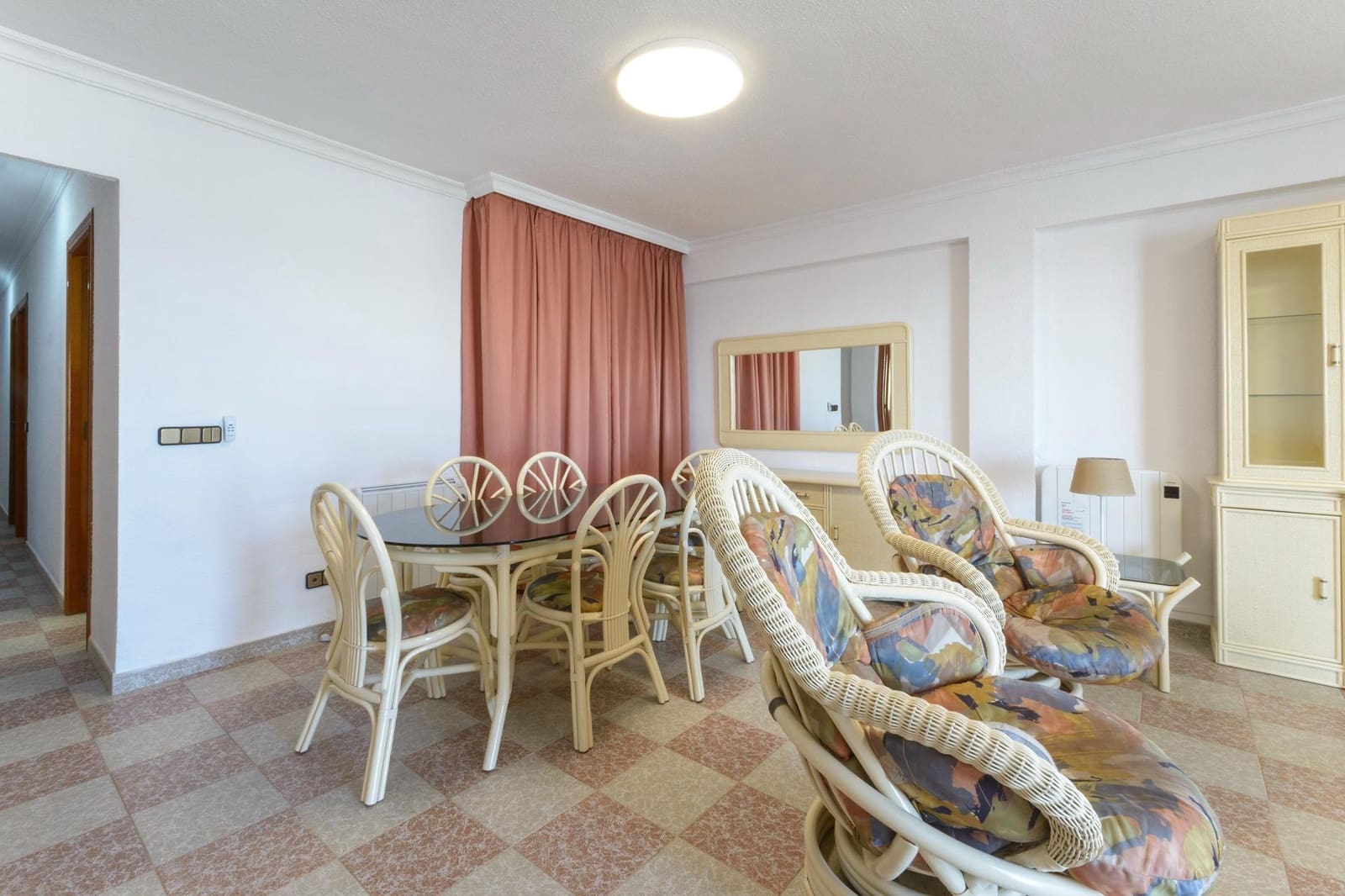 3 quarto Apartamento para arrendar em Miramar com garagem - 900 € (Ref: 9677589)