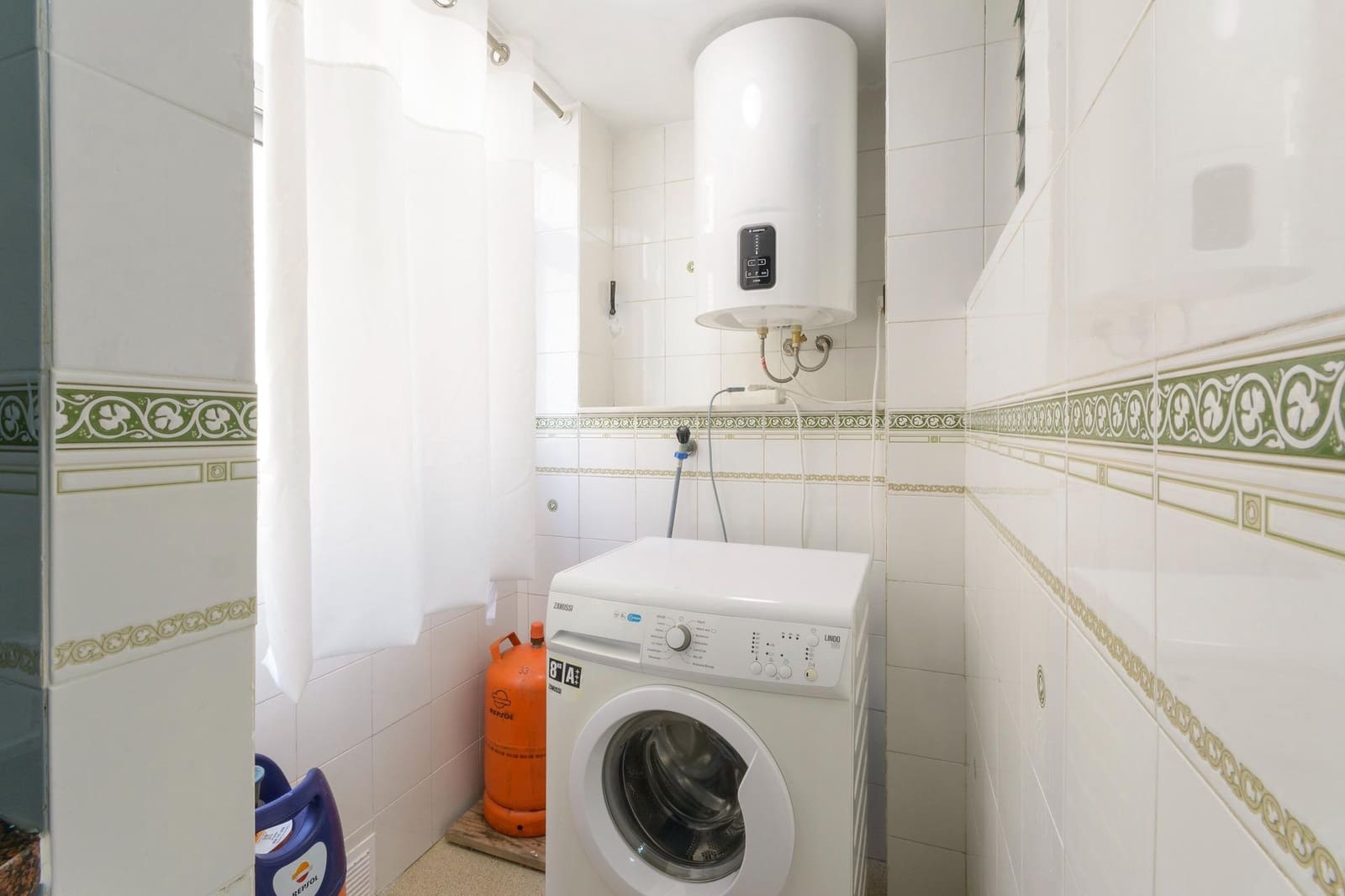 3 quarto Apartamento para arrendar em Miramar com garagem - 900 € (Ref: 9677589)