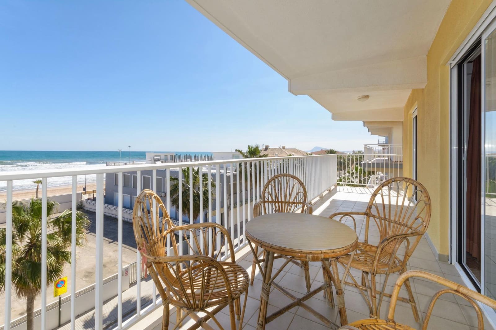 3 quarto Apartamento para arrendar em Miramar com garagem - 900 € (Ref: 9677589)