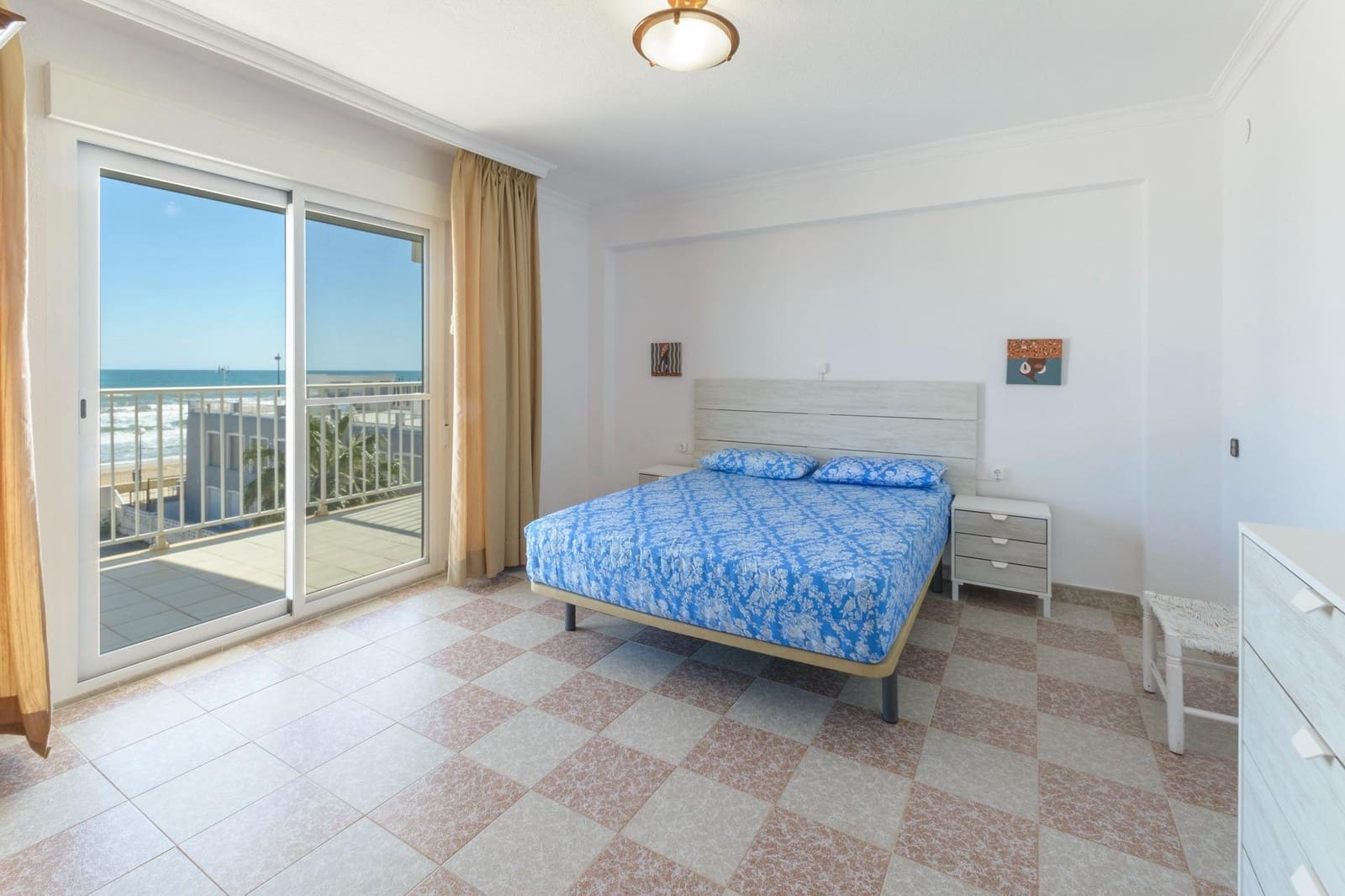 3 quarto Apartamento para arrendar em Miramar com garagem - 900 € (Ref: 9677589)