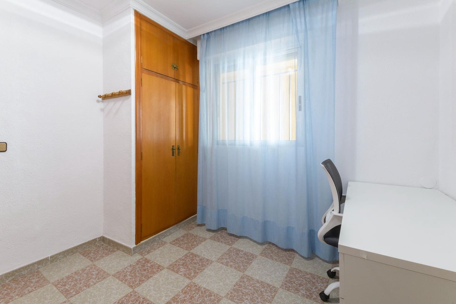 3 quarto Apartamento para arrendar em Miramar com garagem - 900 € (Ref: 9677589)