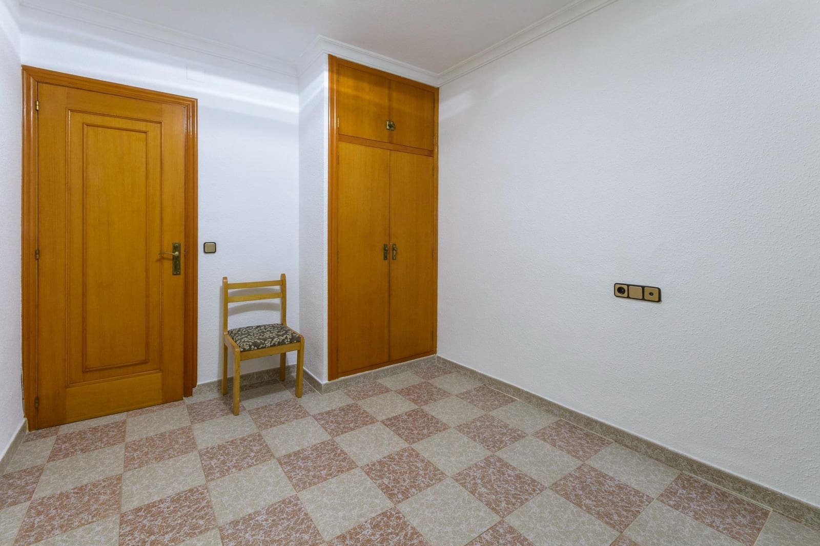 3 quarto Apartamento para arrendar em Miramar com garagem - 900 € (Ref: 9677589)