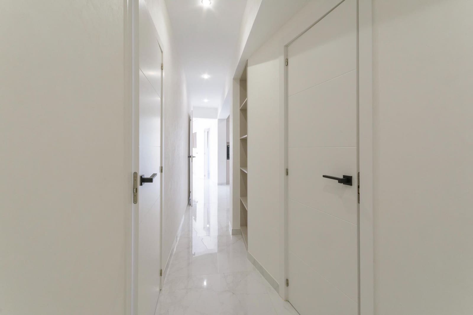 3 slaapkamer Appartement te koop in Gandia met garage - € 290.000 (Ref: 9679961)