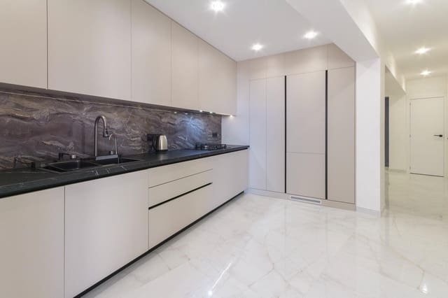 3 Zimmer Apartment zu verkaufen in Gandia mit Garage - 283.000 € (Ref: 9679961)