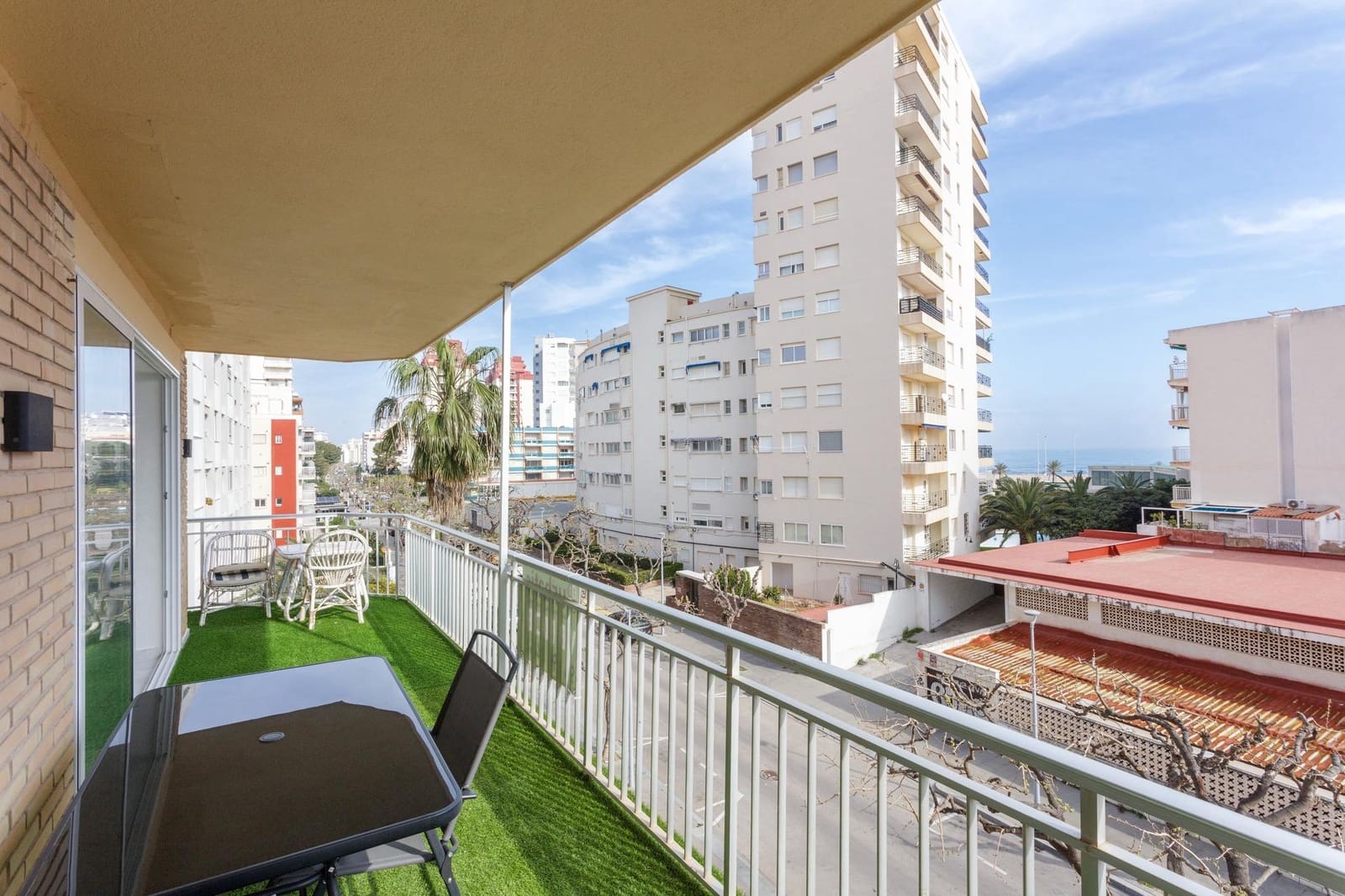 3 bedroom Apartment for sale in Gandia with garage - € 283,000 (Ref: 9679961)