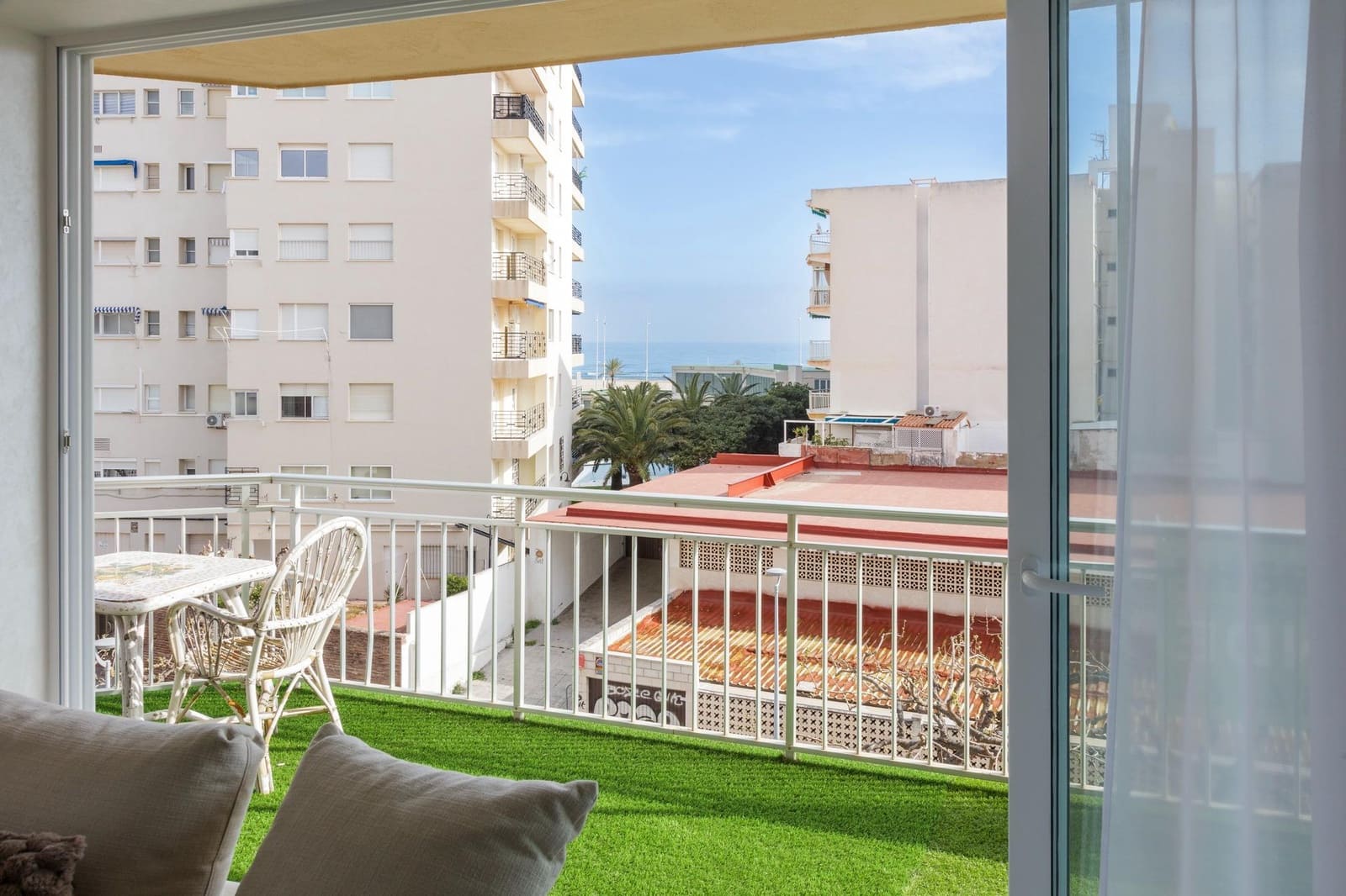 3 bedroom Apartment for sale in Gandia with garage - € 283,000 (Ref: 9679961)