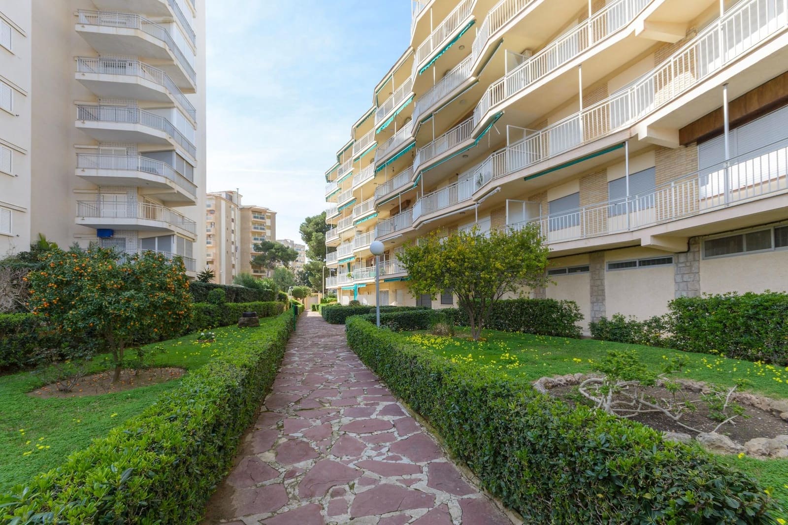 3 bedroom Apartment for sale in Gandia with garage - € 283,000 (Ref: 9679961)
