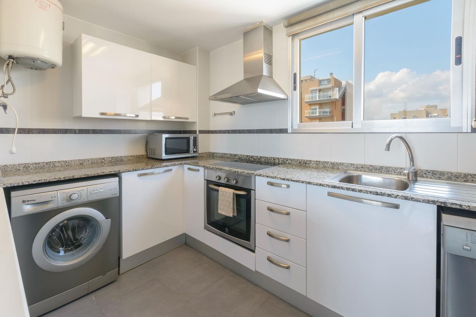 2 bedroom Penthouse for sale in Piles with pool garage - € 265,000 (Ref: 9738938)