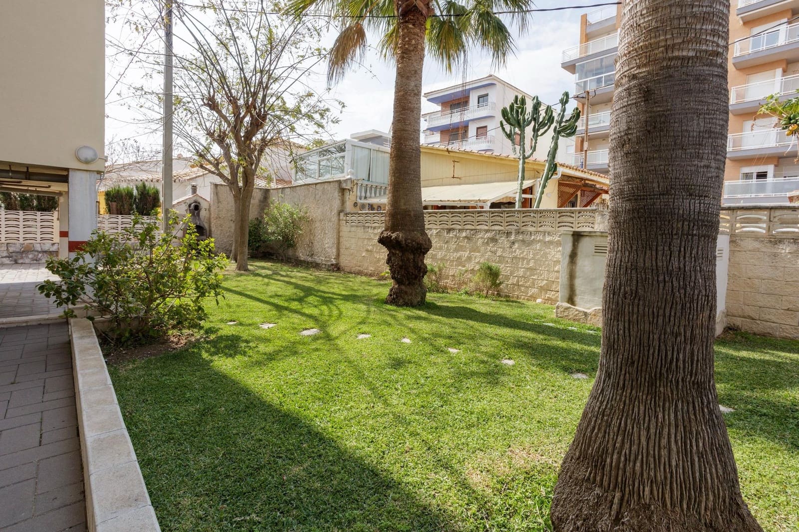 2 bedroom Penthouse for sale in Piles with pool garage - € 265,000 (Ref: 9738938)