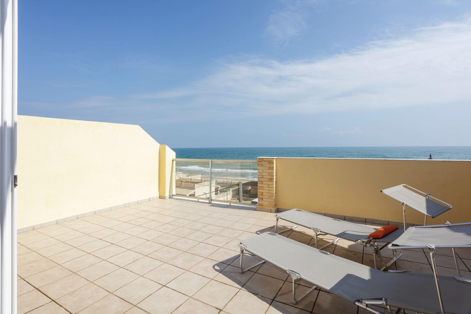 2 bedroom Penthouse for sale in Piles with pool garage - € 265,000 (Ref: 9738938)