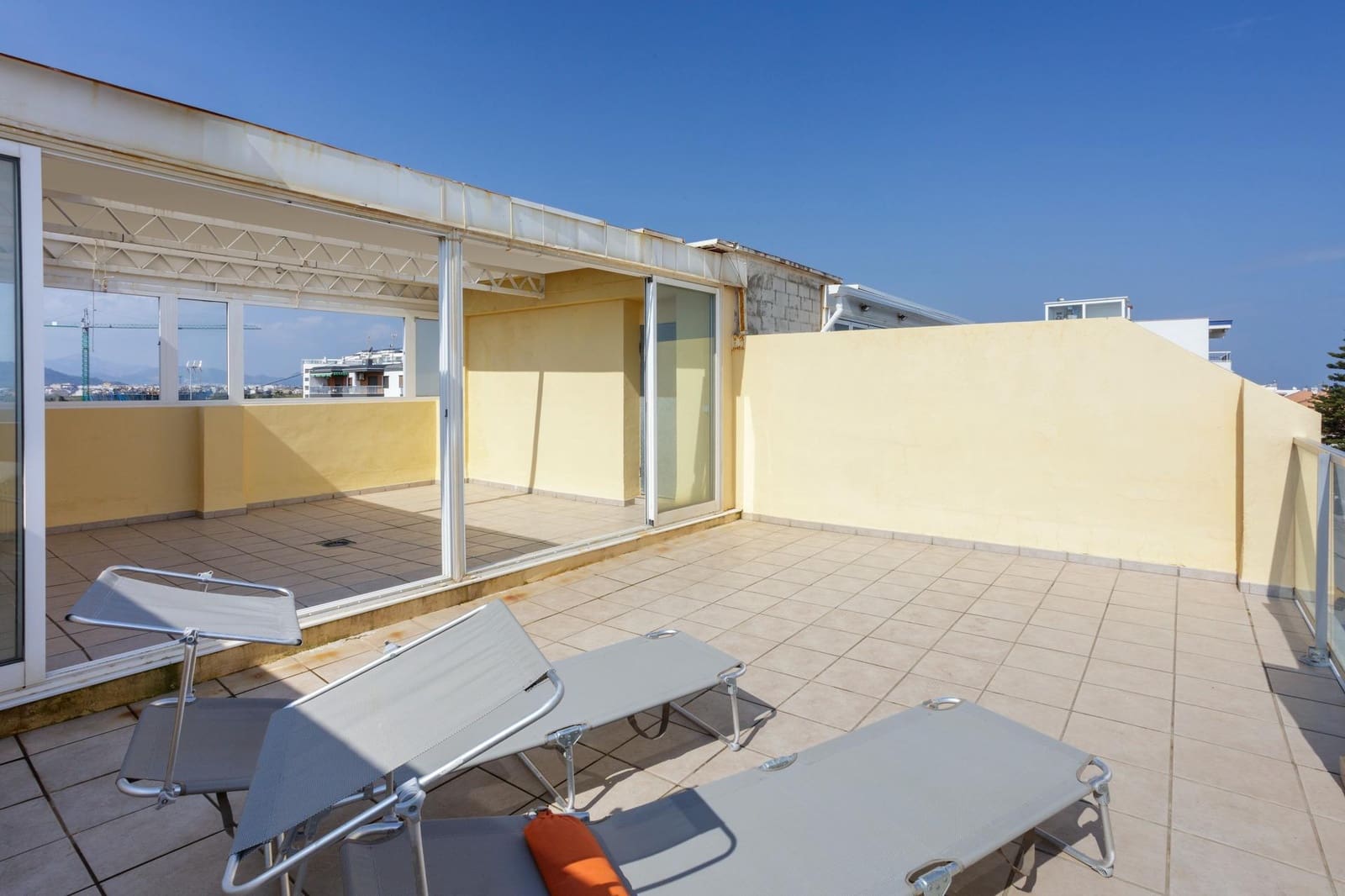 2 bedroom Penthouse for sale in Piles with pool garage - € 265,000 (Ref: 9738938)