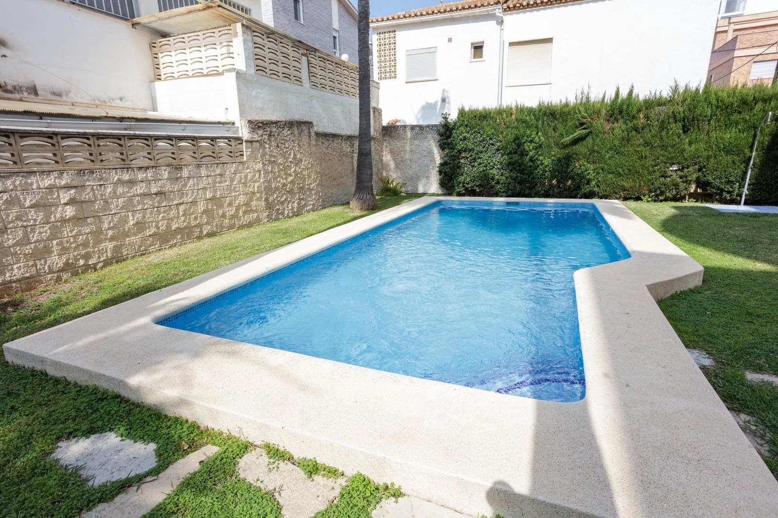 2 bedroom Penthouse for sale in Piles with pool garage - € 265,000 (Ref: 9738938)