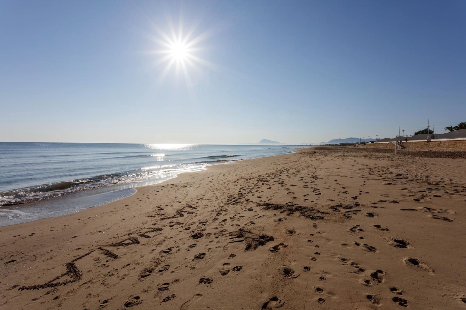 2 bedroom Penthouse for sale in Piles with pool garage - € 265,000 (Ref: 9738938)