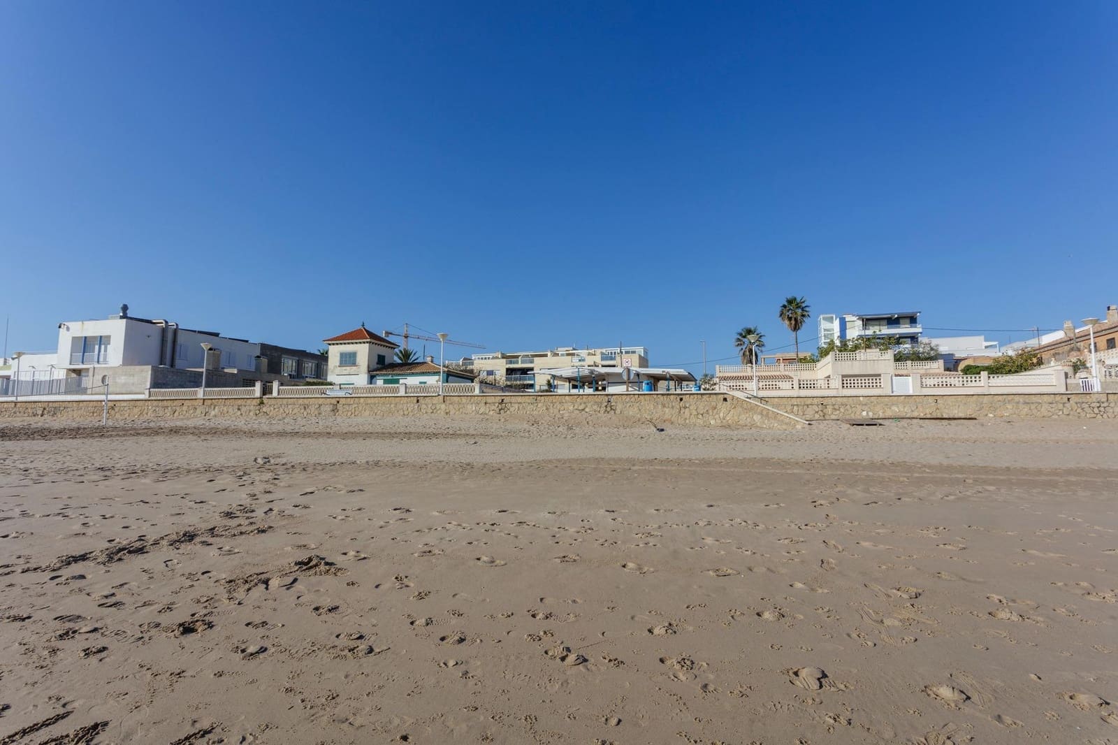 2 bedroom Penthouse for sale in Piles with pool garage - € 265,000 (Ref: 9738938)