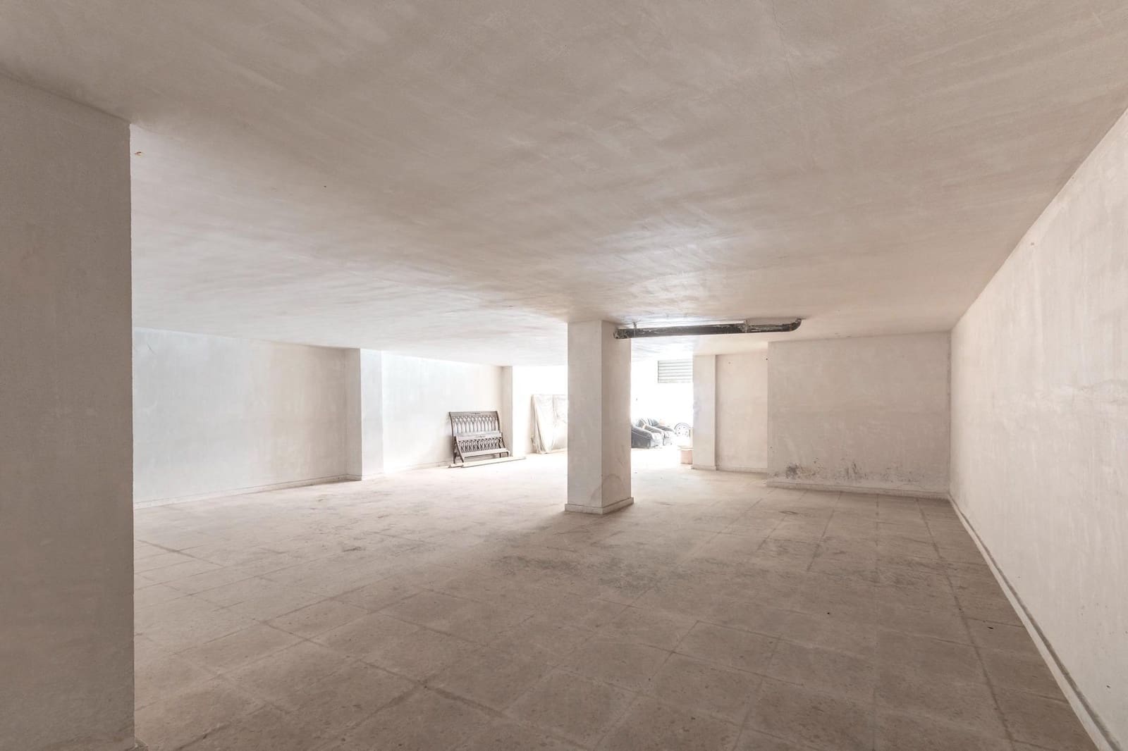 Commercial for sale in Gandia - € 100,000 (Ref: 9741847)