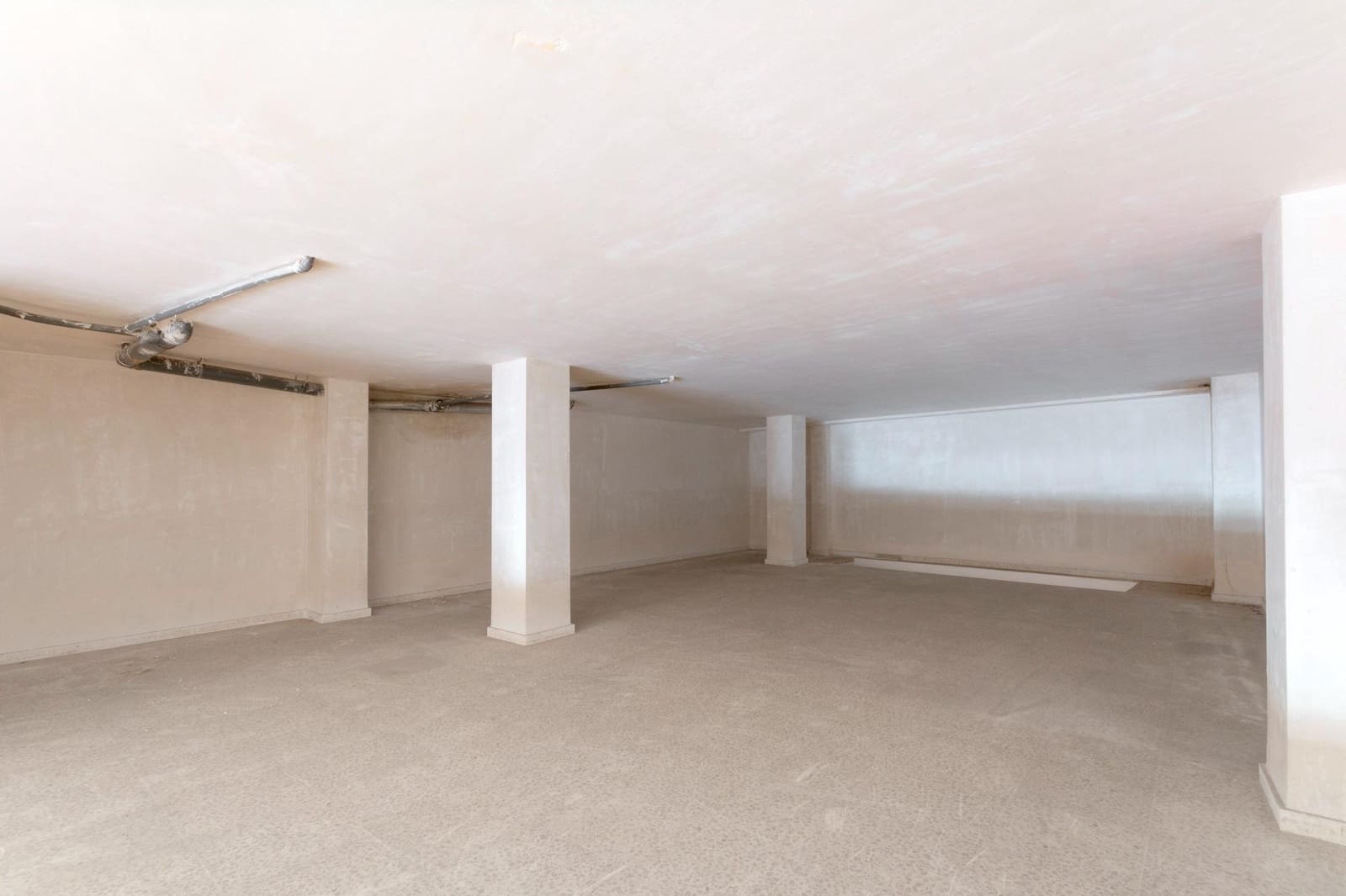 Commercial for sale in Gandia - € 100,000 (Ref: 9741847)