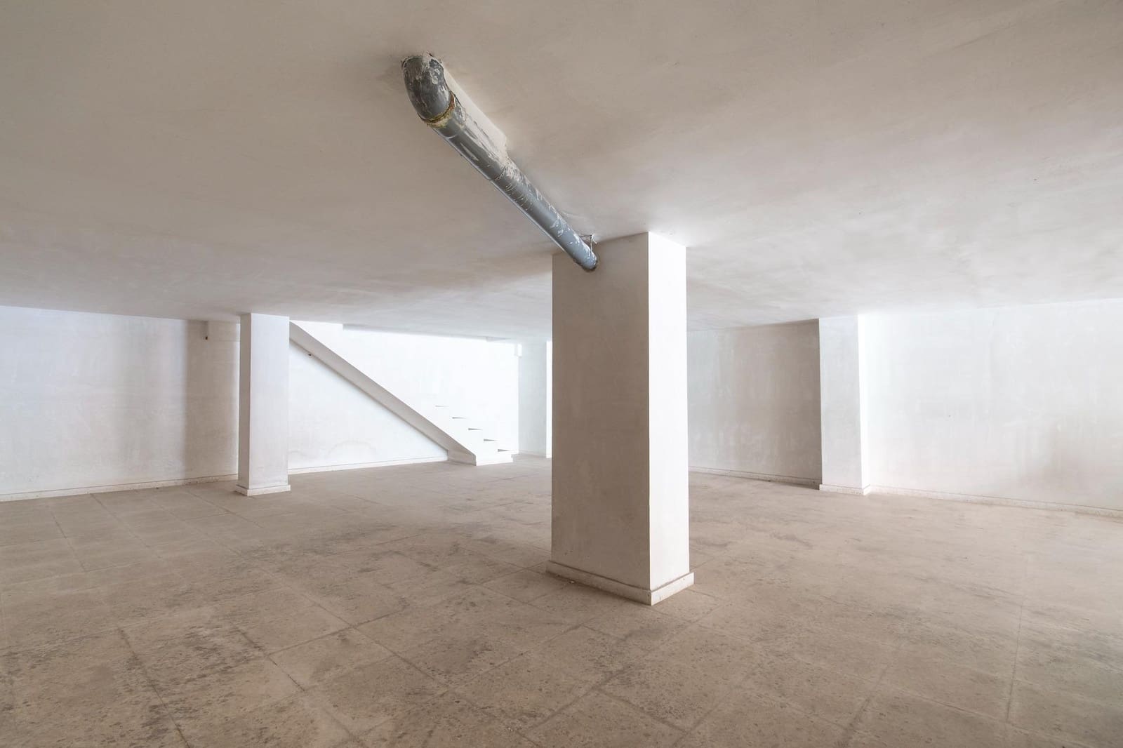 Commercial for sale in Gandia - € 100,000 (Ref: 9741847)