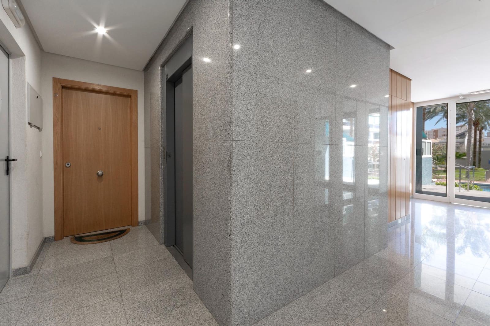 3 sypialnia Apartament na sprzedaż w Gandia z basenem garażem - 299 000 € (Ref: 9759095)