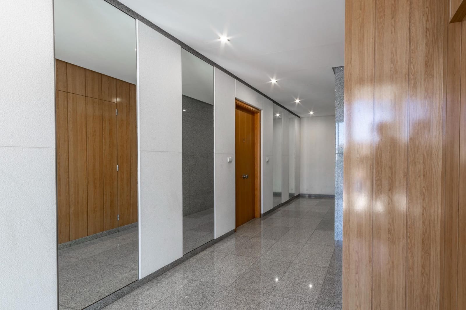 3 sypialnia Apartament na sprzedaż w Gandia z basenem garażem - 299 000 € (Ref: 9759095)