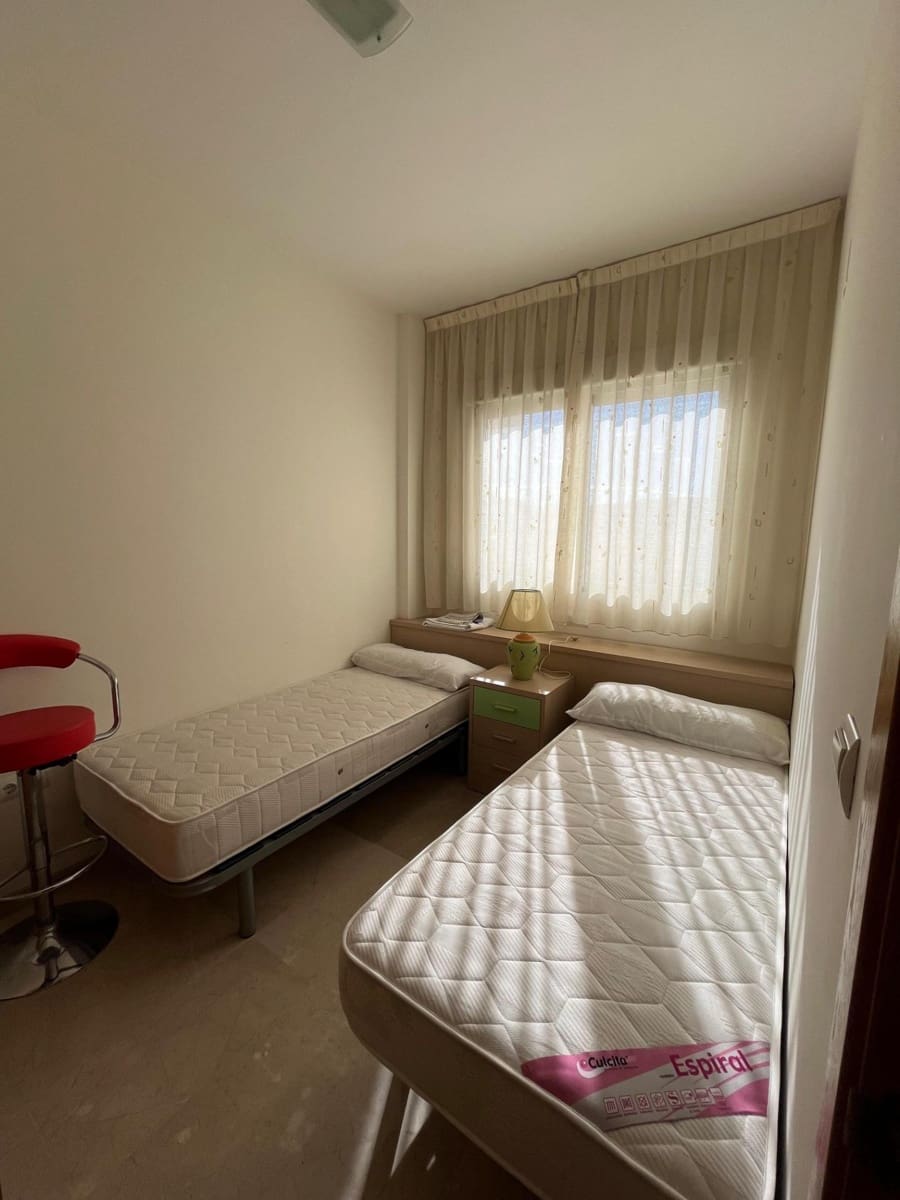 2 makuuhuone Huoneisto vuokrattavana paikassa Gandia mukana uima-altaan 
autotalli - 1 000 € (Ref: 9799400)