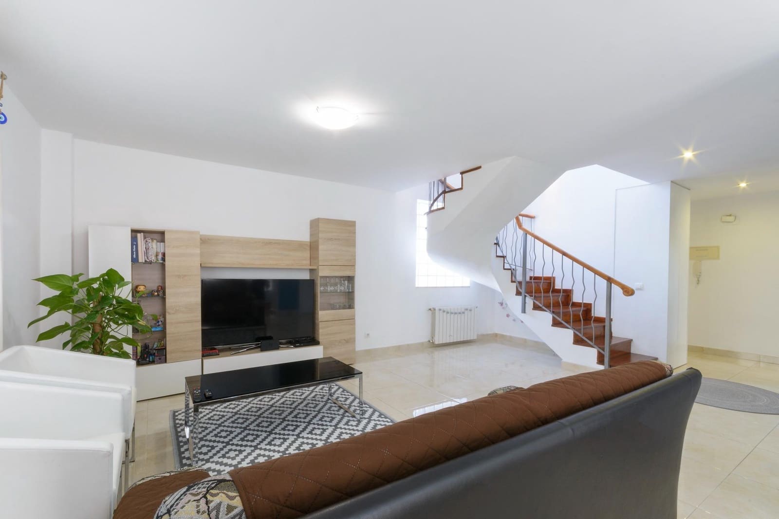 3 bedroom Apartment for sale in Gandia with garage - € 330,000 (Ref: 9833792)