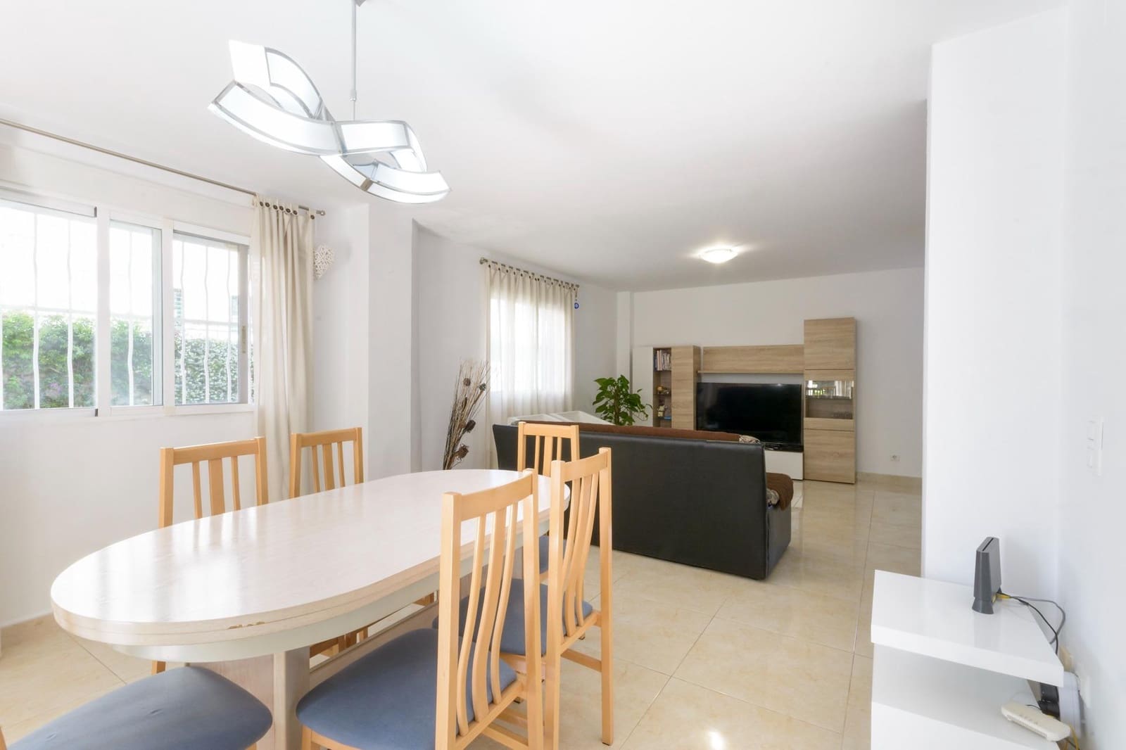 3 bedroom Apartment for sale in Gandia with garage - € 330,000 (Ref: 9833792)