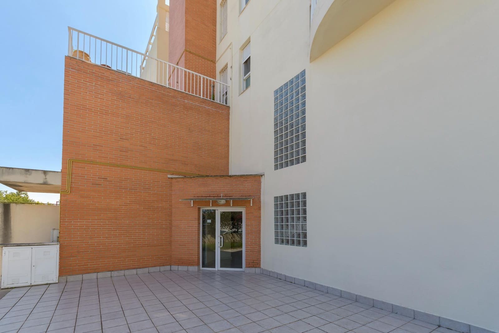 3 bedroom Apartment for sale in Gandia with garage - € 330,000 (Ref: 9833792)