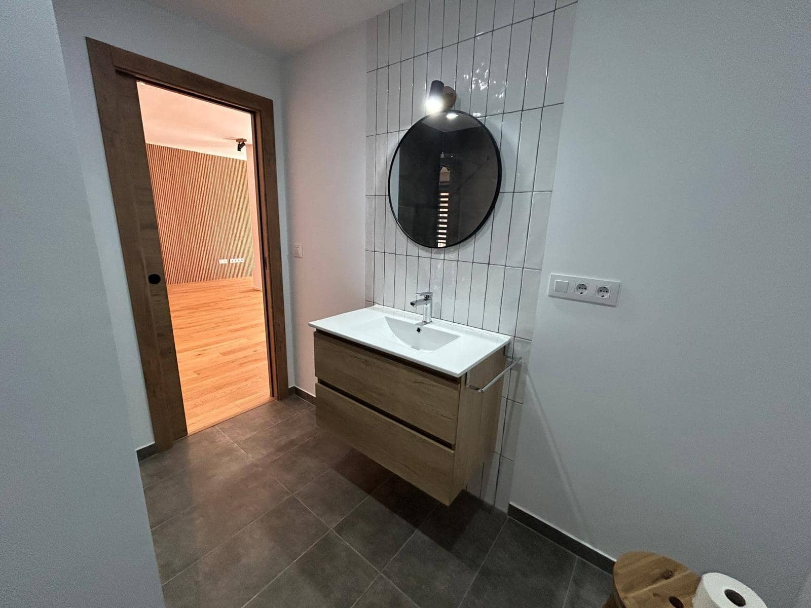 Office for rent in Gandia - € 500 (Ref: 9836443)
