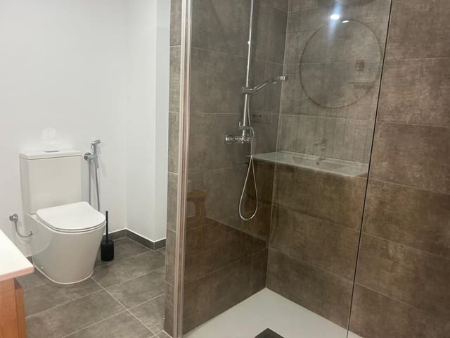Kontor til leie i Gandia - € 500 (Ref: 9836443)