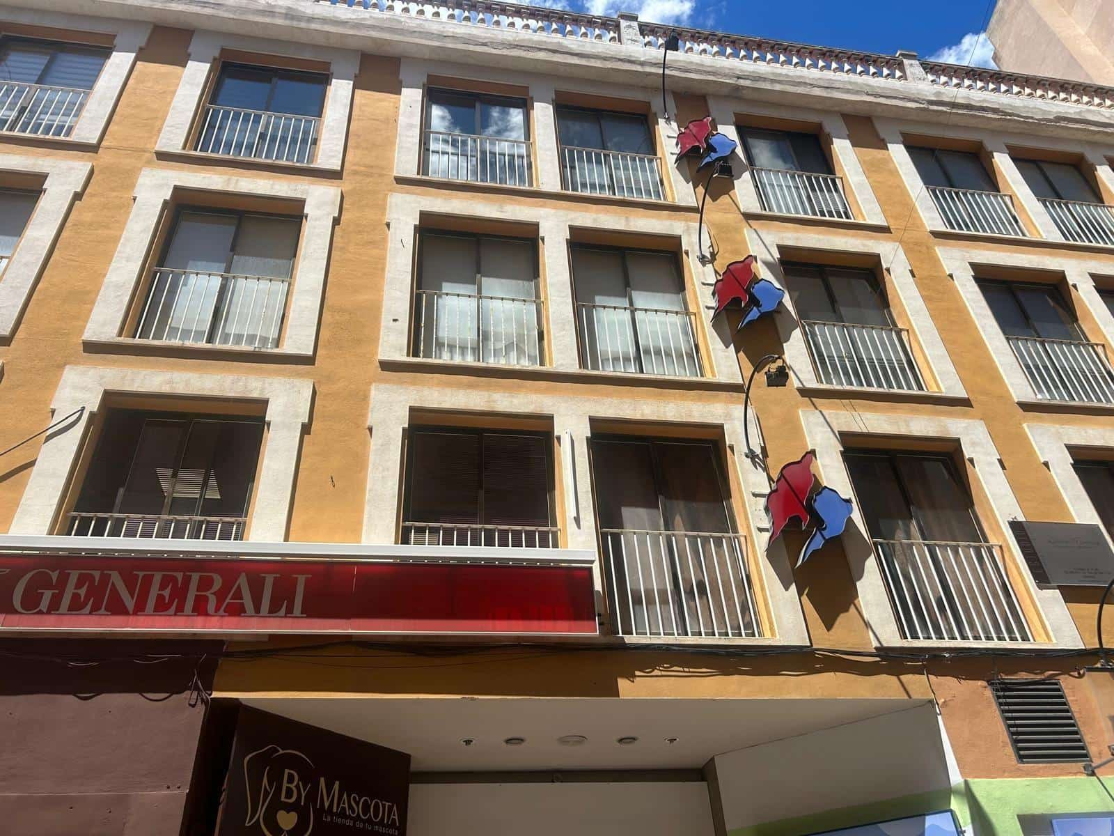 Office for rent in Gandia - € 500 (Ref: 9836443)