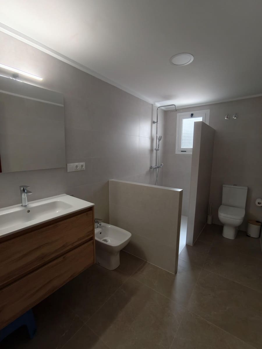 3 bedroom Flat for rent in Gandia - € 700 (Ref: 9843621)