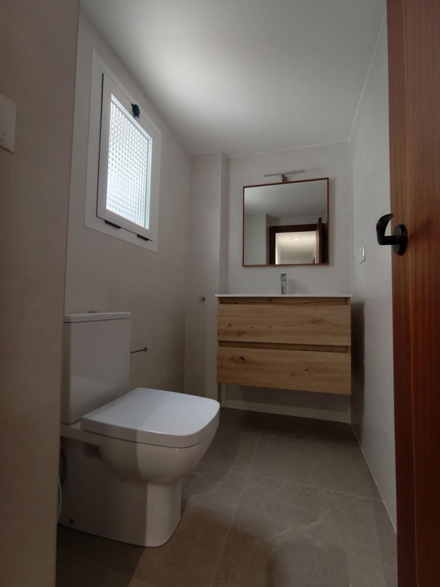 3 bedroom Flat for rent in Gandia - € 700 (Ref: 9843621)