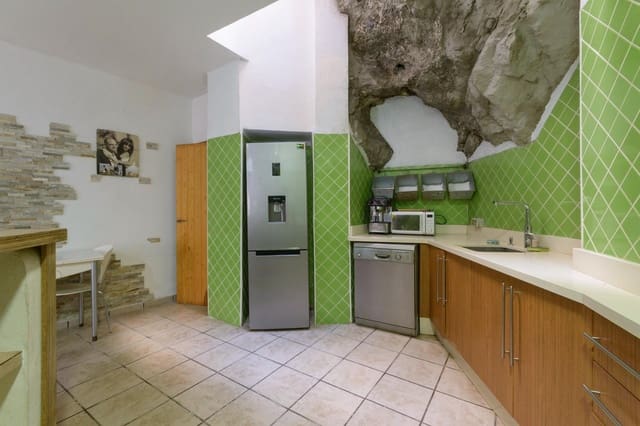Casa de 3 habitaciones en La Font d'En Carròs en venta - 150.000 € (Ref: 9868709)