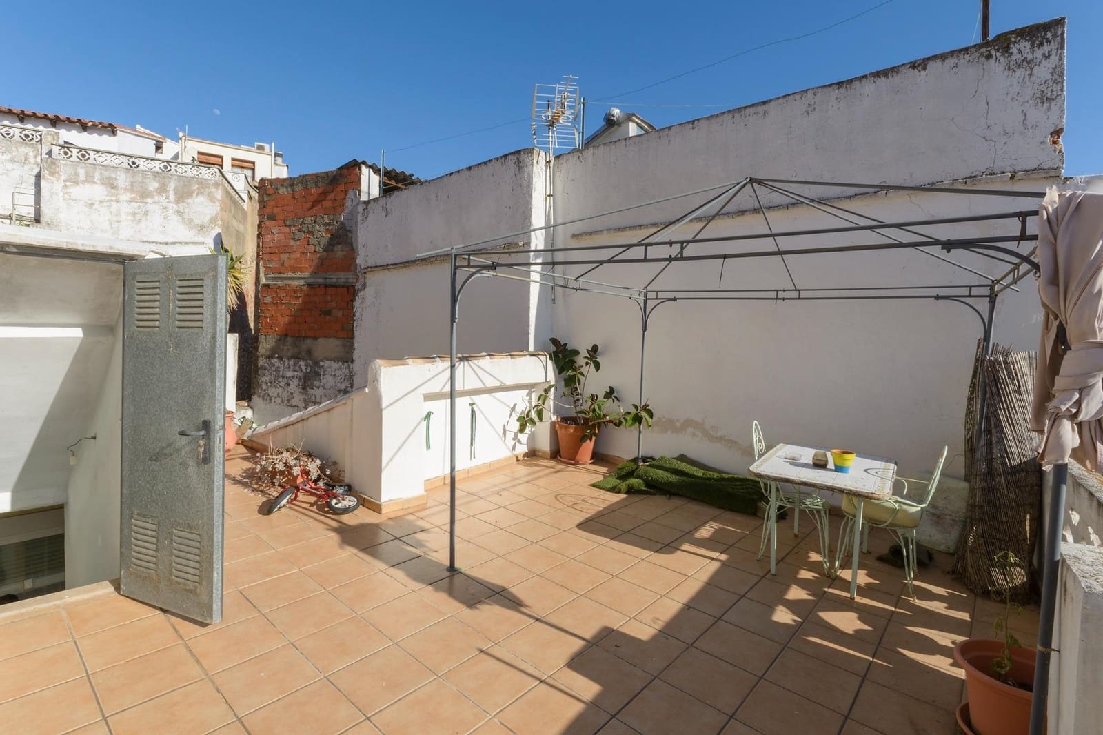Casa de 3 habitaciones en La Font d'En Carròs en venta - 150.000 € (Ref: 9868709)