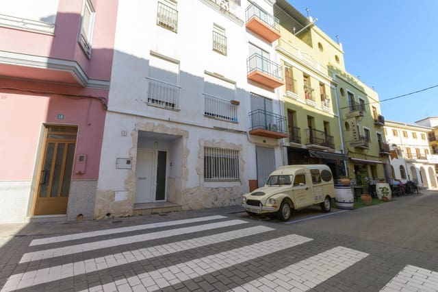 Casa de 3 habitaciones en La Font d'En Carròs en venta - 150.000 € (Ref: 9868709)