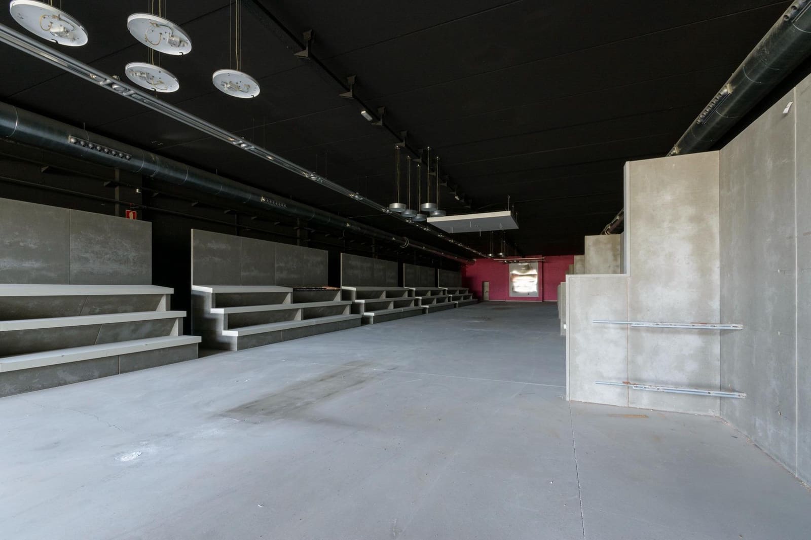Commercial for sale in Gandia - € 650,000 (Ref: 9876567)